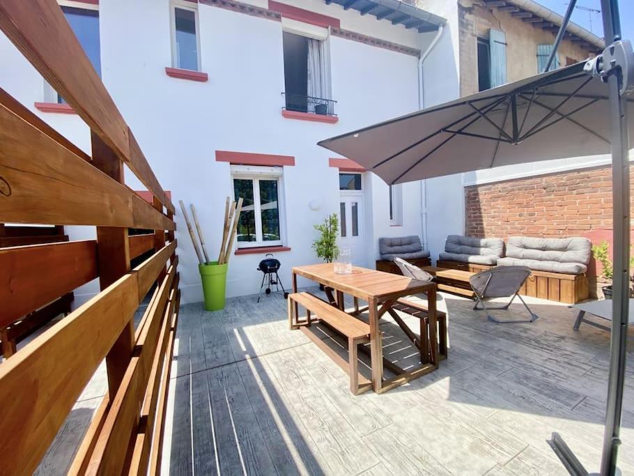 Voyage Au Canal - Parking Clim Netflix Amazon Montauban Esterno foto